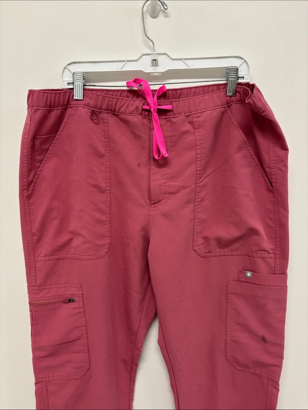 Figs quartz? Cairo straight leg cargo scrub pants XL